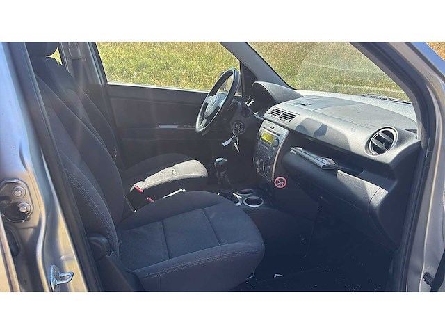 Mazda 2 1.4 touring 2004 | 04-ph-sg i - afbeelding 14 van  14