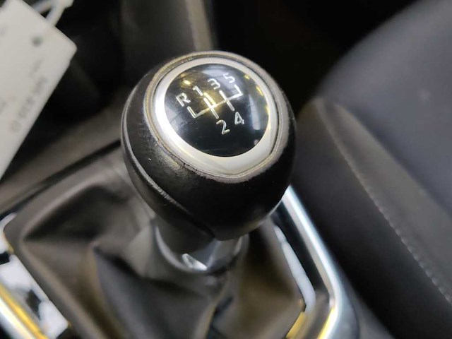 Mazda 2 1.5 skyactiv g gt m line; nr-835-d - afbeelding 3 van  14