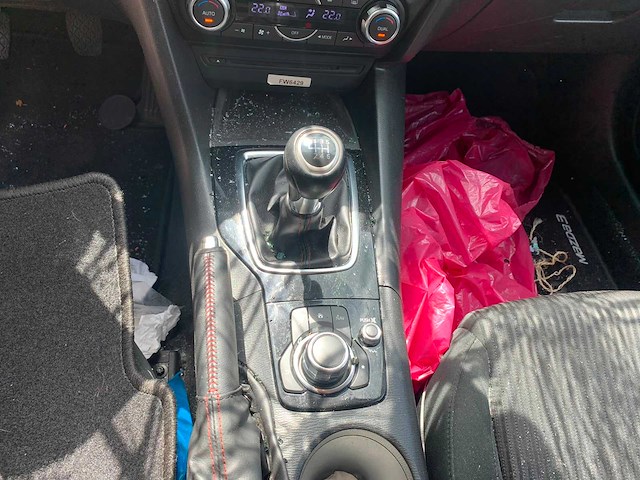 Mazda 3 - 2014 - 2.0 hp gt-m - luxenburg - afbeelding 2 van  22
