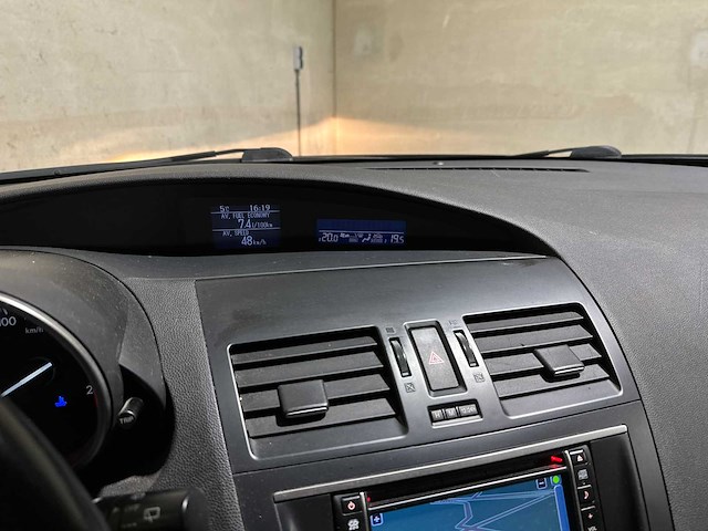 Mazda 3 1.6 ts 105pk 2013, rg-718-g - afbeelding 19 van  38