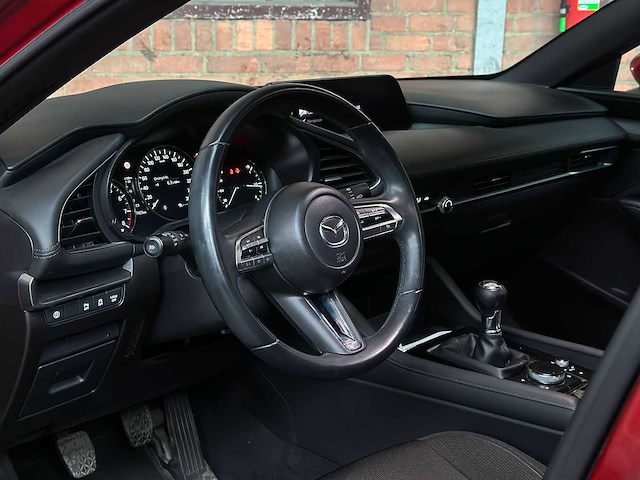 Mazda 3 2.0 skyactiv-x 180pk 2019 (origineel-nl + 1e eigenaar), g-183-sn - afbeelding 10 van  41