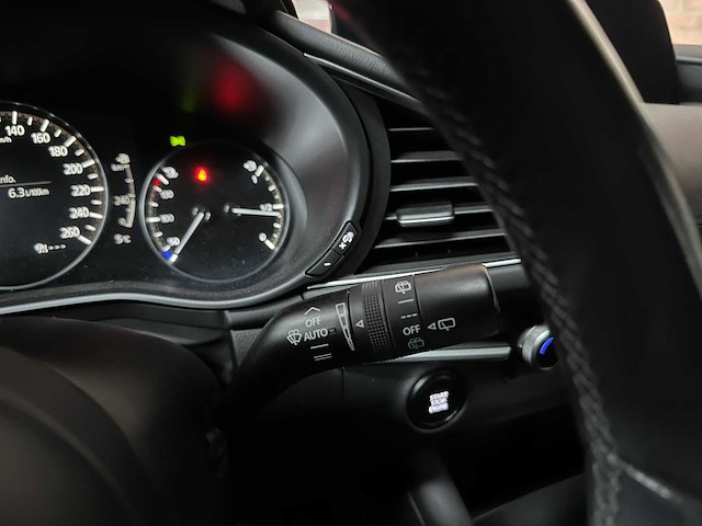 Mazda 3 2.0 skyactiv-x 180pk 2019 (origineel-nl + 1e eigenaar), g-183-sn - afbeelding 18 van  41