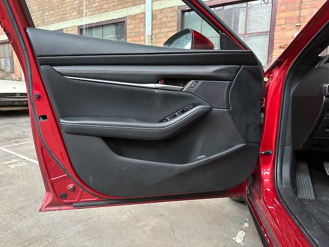 Mazda 3 2.0 skyactiv-x 180pk 2019 (origineel-nl + 1e eigenaar), g-183-sn - afbeelding 24 van  41