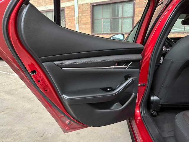 Mazda 3 2.0 skyactiv-x 180pk 2019 (origineel-nl + 1e eigenaar), g-183-sn - afbeelding 25 van  41