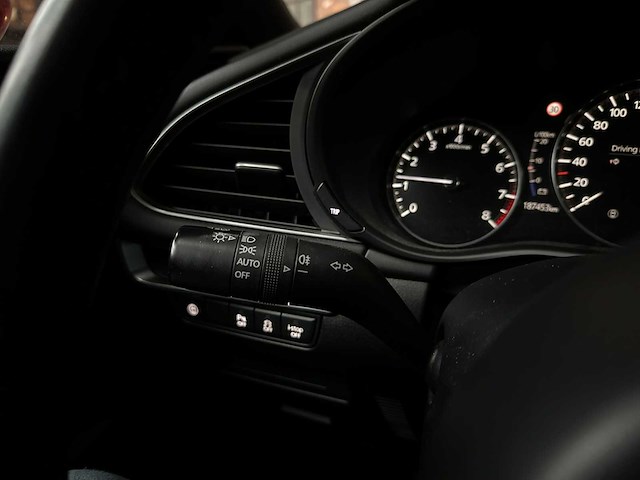 Mazda 3 2.0 skyactiv-x 180pk 2019 (origineel-nl + 1e eigenaar), g-183-sn - afbeelding 17 van  41