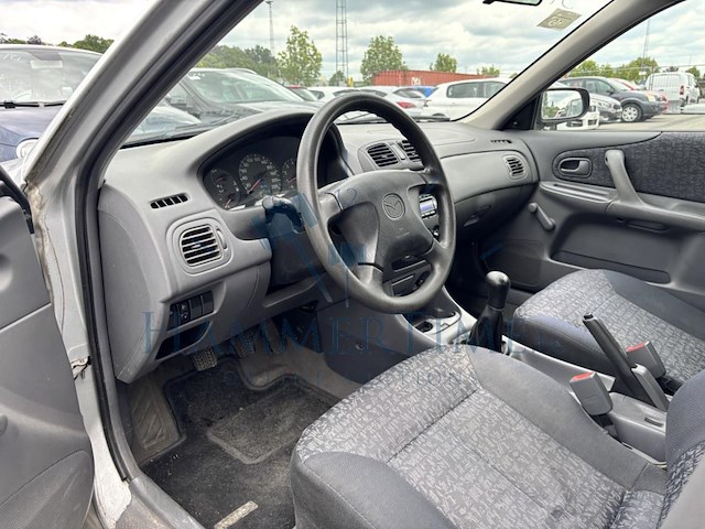 Mazda 3 hatchback 1.3i 16v i,1999 - afbeelding 3 van  35