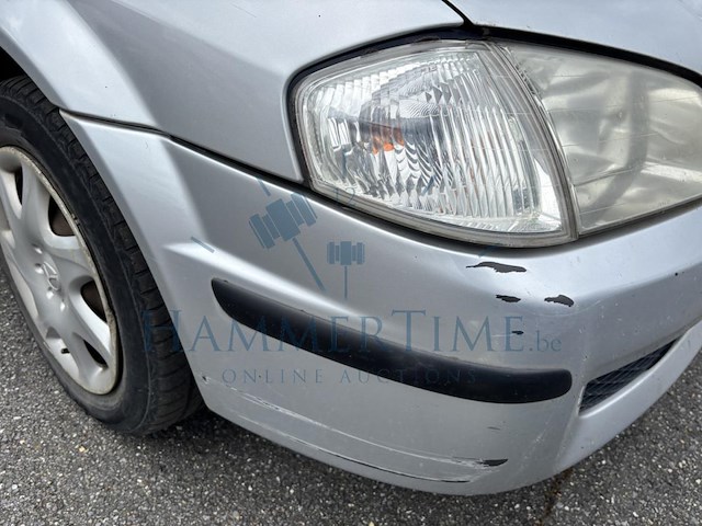 Mazda 3 hatchback 1.3i 16v i,1999 - afbeelding 22 van  35