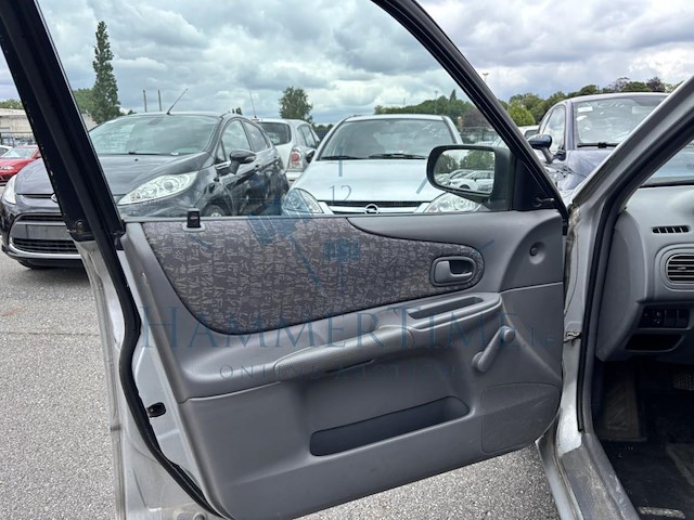 Mazda 3 hatchback 1.3i 16v i,1999 - afbeelding 35 van  35
