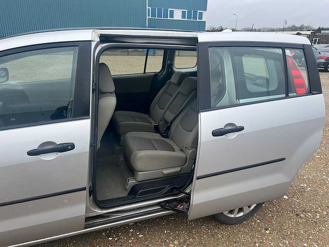 Mazda 5 1.8 touring , 67-kjh-8 - afbeelding 17 van  17