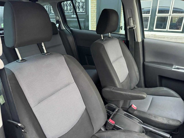 Mazda 5 2.0 executive 7 persoons 94-rs-bz - afbeelding 12 van  19