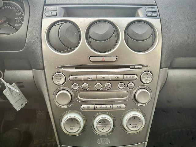 Mazda 6 sport 2.0i touring, 55-ls-hh - afbeelding 8 van  10