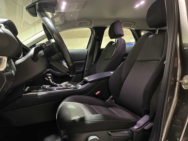 Mazda cx-30 2.0 e-skyactiv-g m hybrid comfort 122pk 2020, j-801-ft - afbeelding 27 van  43