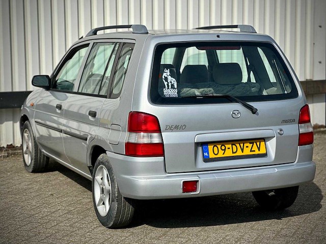 Mazda demio 1.3 glx , 09-dv-zv - afbeelding 10 van  16