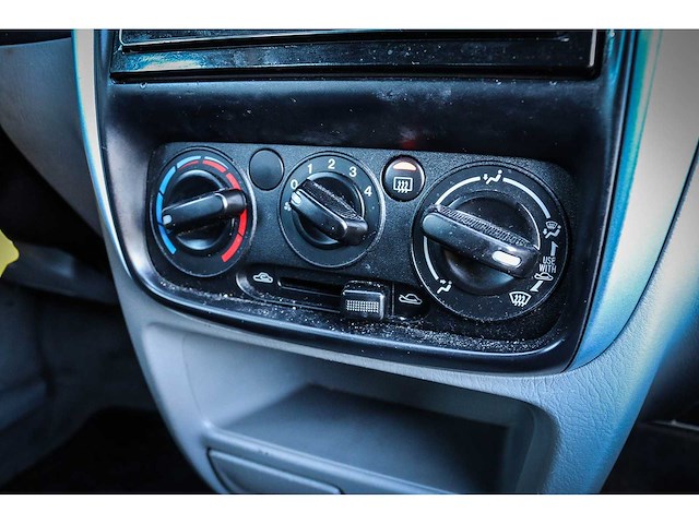 Mazda demio 1.5 exclusive, 52-jf-fb - afbeelding 2 van  15