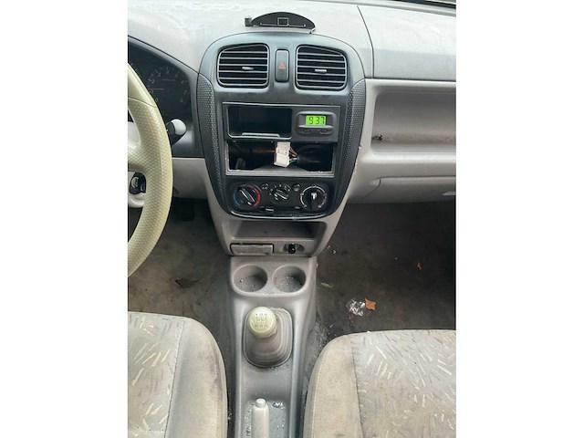 Mazda demio 97-hz-lk - afbeelding 14 van  27