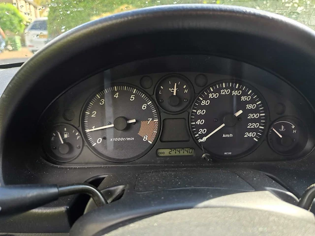 Mazda mx-5 - 1.6i, 32-tlp-1 - afbeelding 5 van  13