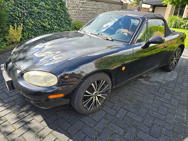 Mazda mx-5 - 1.6i, 32-tlp-1 - afbeelding 1 van  13