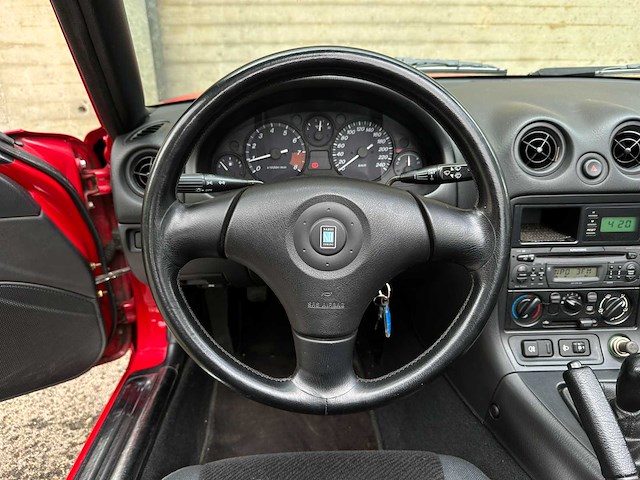 Mazda mx-5 1.6i 110pk 1999, 40-sf-xj youngtimer - afbeelding 10 van  49