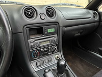 Mazda mx-5 1.6i 110pk 1999, 40-sf-xj youngtimer - afbeelding 18 van  49