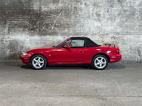 Mazda mx-5 1.6i 110pk 1999, 40-sf-xj youngtimer - afbeelding 8 van  47