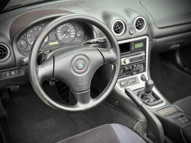 Mazda mx-5 1.6i mx5 cabriolet 77-nfk-5 - afbeelding 4 van  17