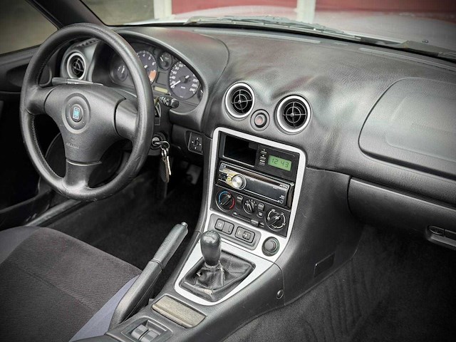 Mazda mx-5 1.6i mx5 cabriolet 77-nfk-5 - afbeelding 7 van  17