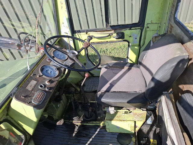 Mb (mercedes benz) - trac 65/70 - vierwielaangedreven landbouwtractor - afbeelding 8 van  10