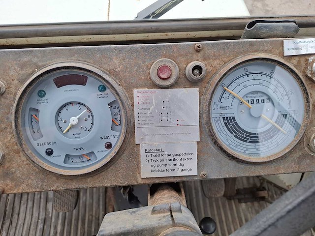 Mb mercedes benz - trac 800 - vierwielaangedreven landbouwtractor - afbeelding 9 van  10