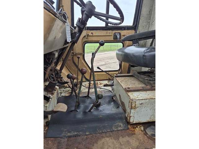 Mb trac - 1979 - 800 - oldtimer tractor - afbeelding 9 van  13