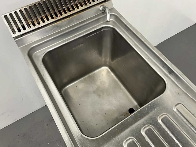 Mbm brescello - gc477sc - pastakoker - afbeelding 6 van  8