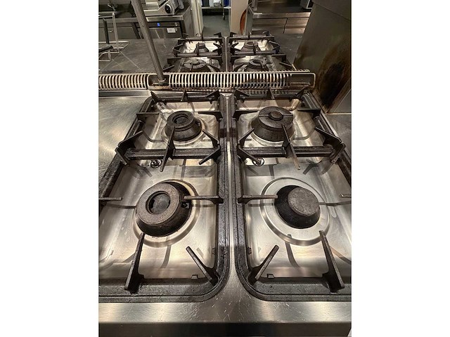 Mbm rvs 4-delig gasfornuis, bakplaat en friteuse opstelling - afbeelding 4 van  14