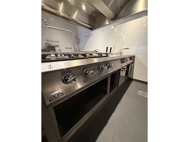 Mbm rvs 4-delig gasfornuis, pastakoker en friteuse opstelling - afbeelding 14 van  14