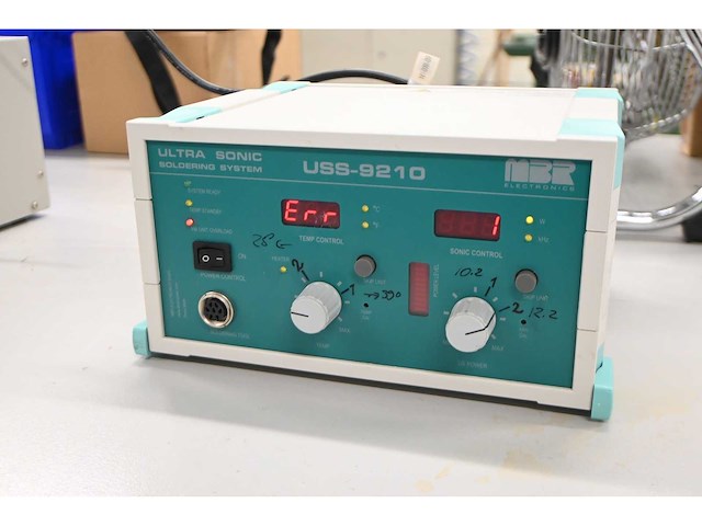 Mbr electronics ultra sonic soldeer system uss-9210 soldeer station - afbeelding 2 van  4