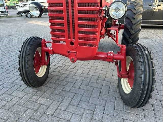 Mc cormick - d439 - oldtimer tractor - afbeelding 8 van  14