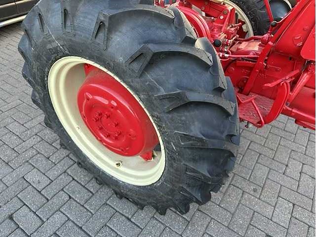 Mc cormick - d439 - oldtimer tractor - afbeelding 12 van  14