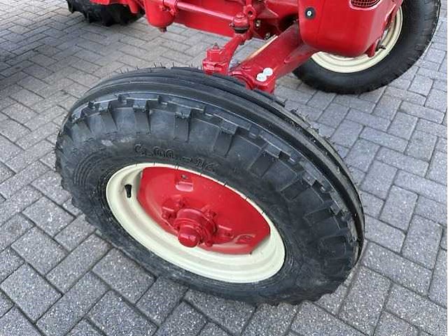 Mc cormick - d439 - oldtimer tractor - afbeelding 13 van  14