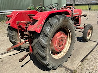 Mc cormick d-436 oldtimer tractor - afbeelding 17 van  18