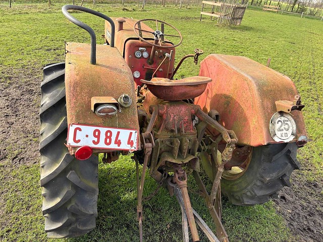 Mc cormick international - farmall d-43 - oldtimer tractor - afbeelding 7 van  10