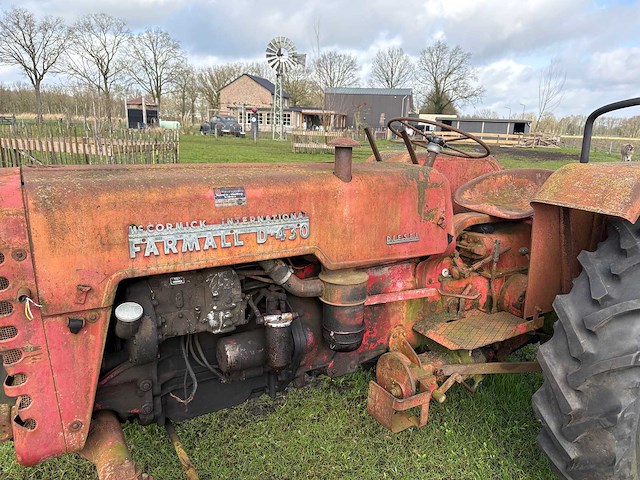 Mc cormick international - farmall d-43 - oldtimer tractor - afbeelding 8 van  10