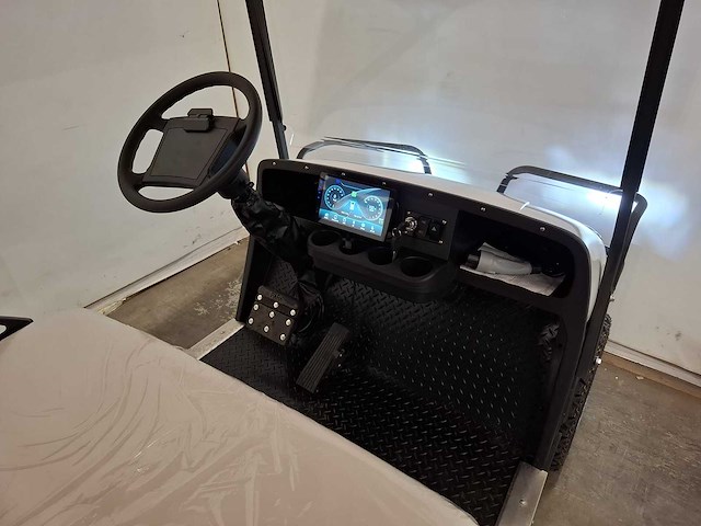 Mc4 - 4-persons - golfkar - afbeelding 9 van  12