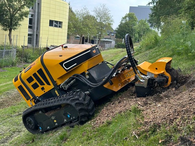 Mcconnel robocut2 rc40 robot werktuigdrager 2021 - afbeelding 48 van  56