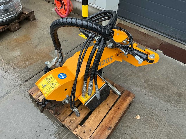 Mcconnel robocut2 rc40 robot werktuigdrager 2021 - afbeelding 29 van  58