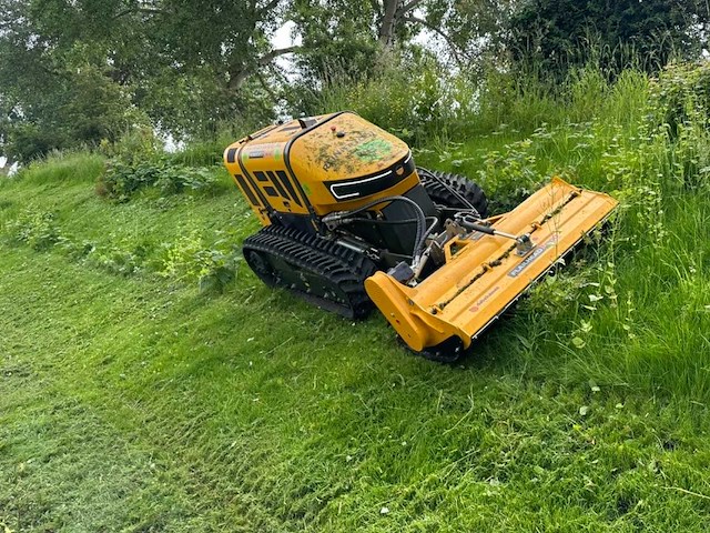 Mcconnel robocut2 rc40 robot werktuigdrager 2021 - afbeelding 51 van  58