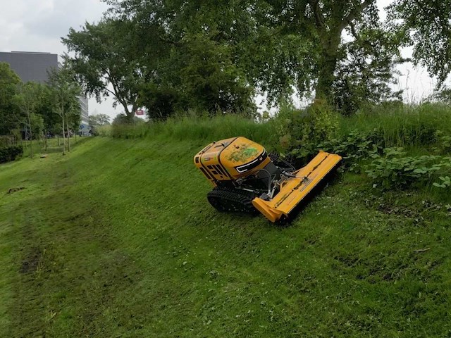 Mcconnel robocut2 rc40 robot werktuigdrager 2021 - afbeelding 53 van  58