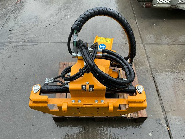 Mcconnel robocut2 rc40 robot werktuigdrager 2021 - afbeelding 25 van  49