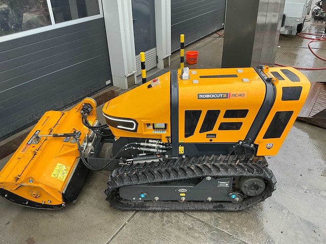 Mcconnel robocut2 rc40 robot werktuigdrager 2021 - afbeelding 42 van  49