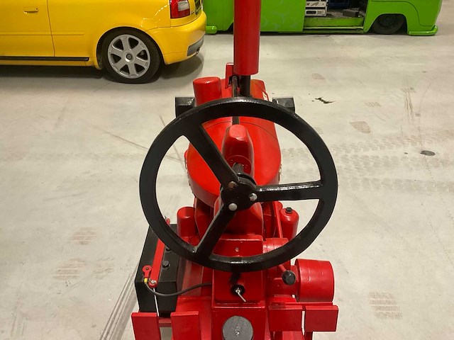 Mccormic oldtimer tractor - afbeelding 4 van  15