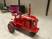 Mccormic oldtimer tractor - afbeelding 8 van  15