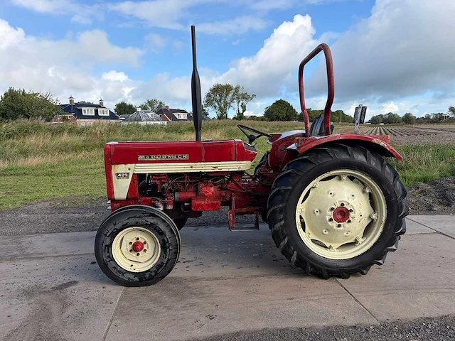 Mccormick - 1974 - 423 - oldtimer tractor - afbeelding 3 van  23