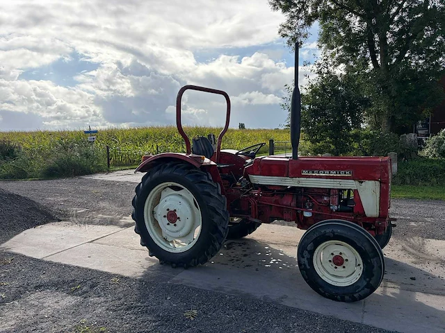Mccormick - 1974 - 423 - oldtimer tractor - afbeelding 7 van  23